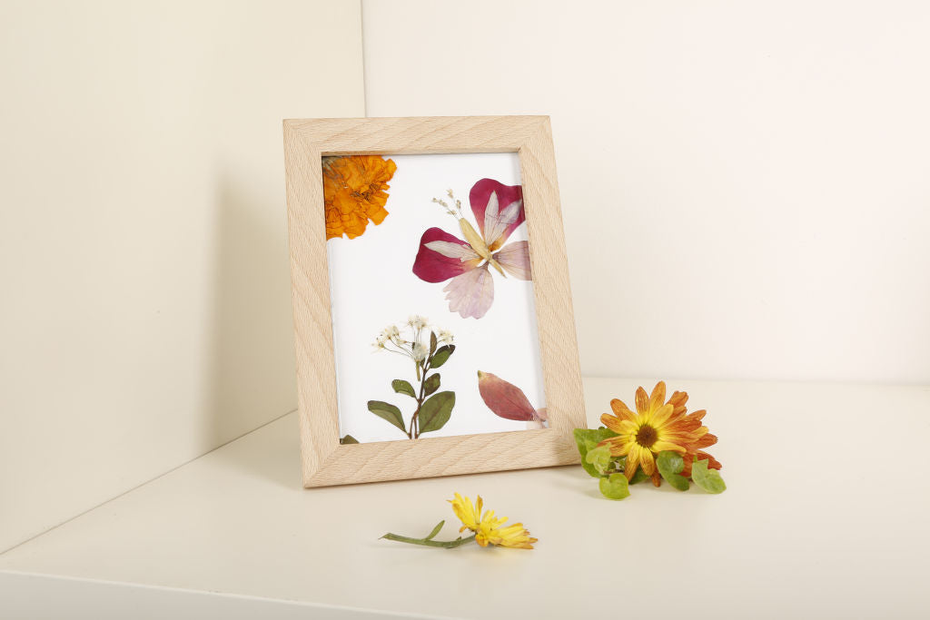 Huckleberry Make Your Own Pressed Flower Frame Art